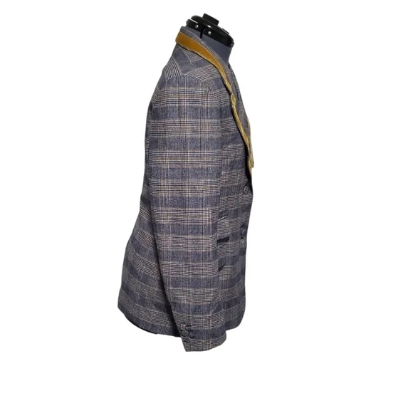The Gigi Italia Men's Blue Plaid Wool Blazer w/ Mustard Velvet Trimming Size 48 - Picture 2 of 13